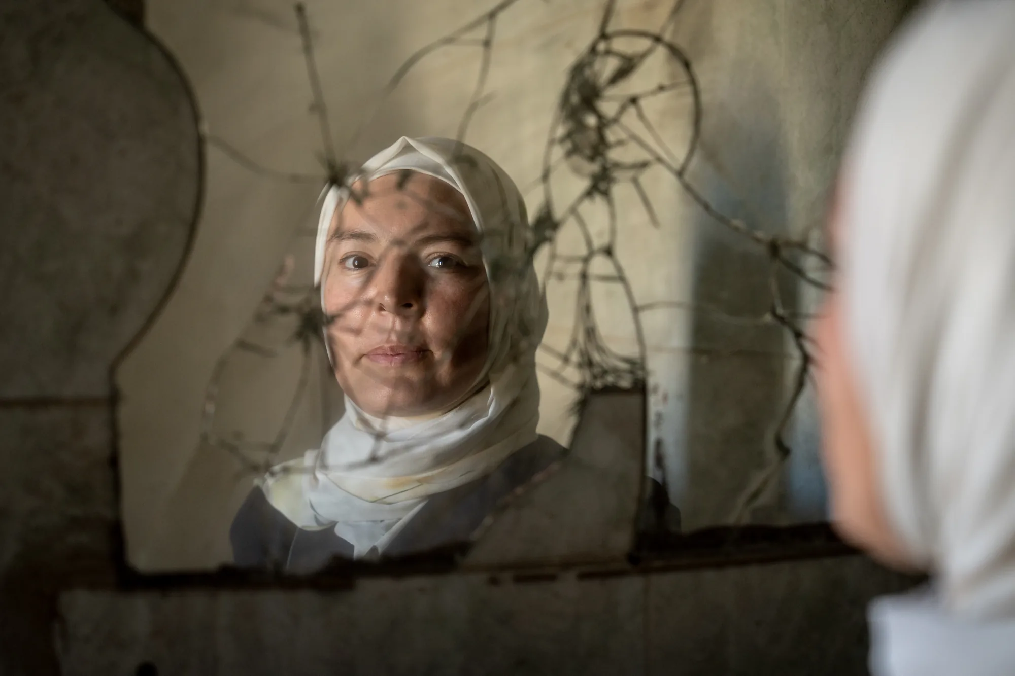 Maria Ali, a mother of five, found a way to support her family and contribute to the recovery of Homs. Leading a team of debris removal workers, she helped re-establish access to neighborhoods and create safer conditions for people returning home.